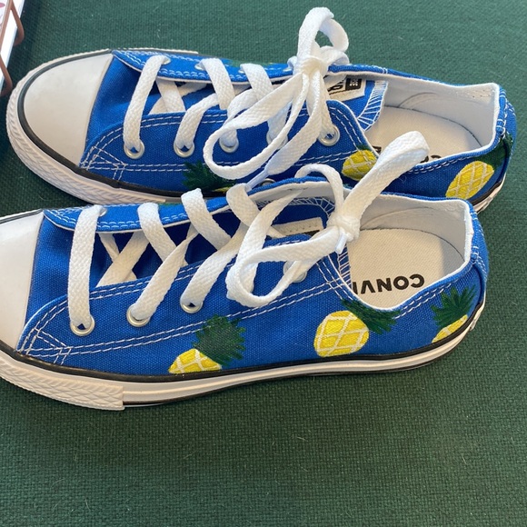 Youth pineapple converse size 2 - Picture 6 of 6